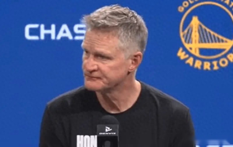 科尔谈巴特勒受伤后续！未知伤情，被迫启用库明加，寄语格林复出