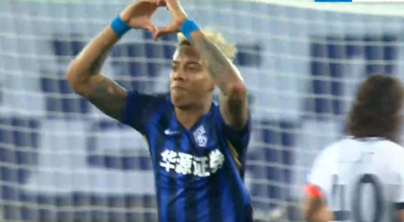 武汉三镇赛季首球！卡迪斯超级世界波，标王打出身价，媒体人点赞